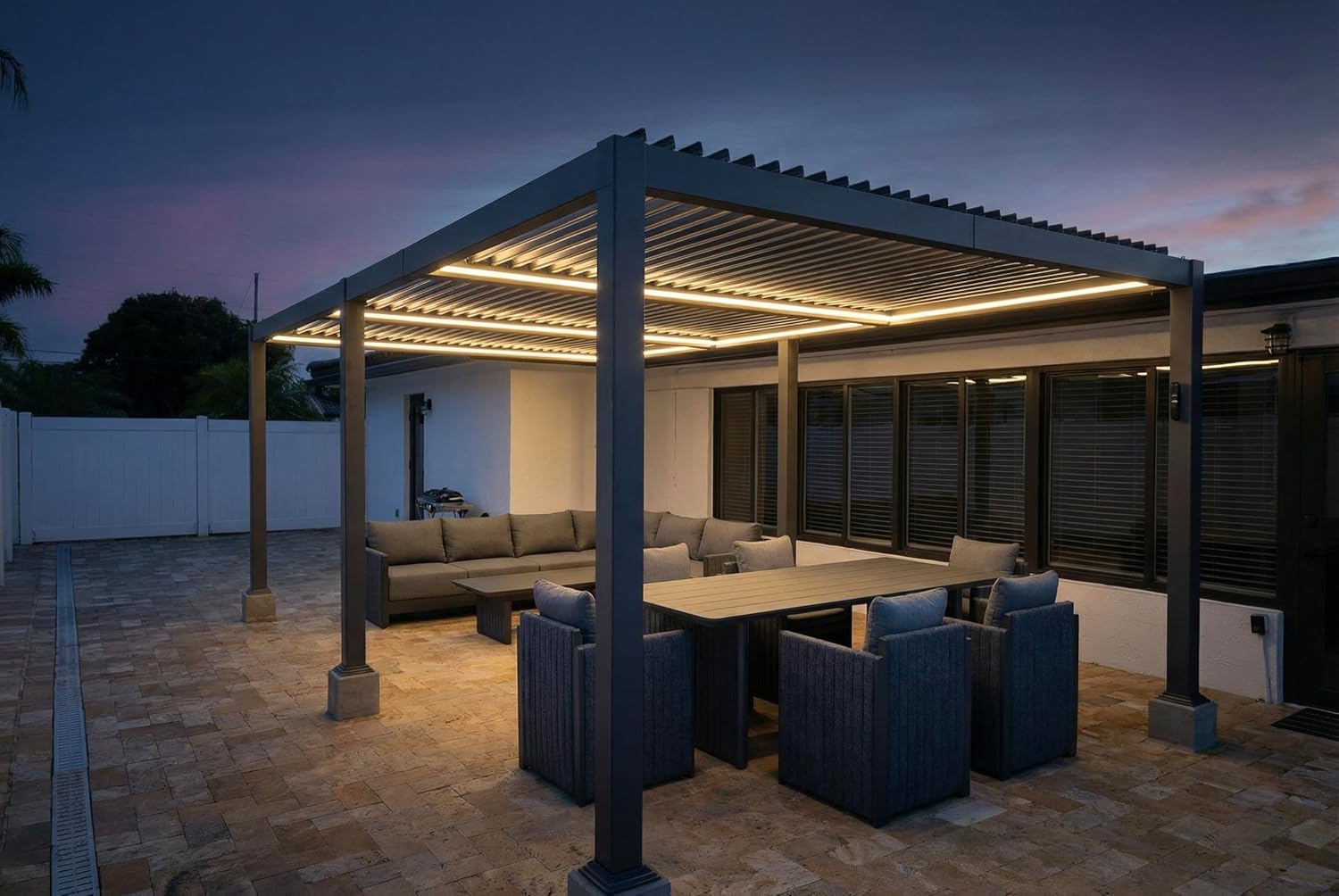 PURPLE LEAF - pergola bioclimatique - 3,5x6,35m - lames LED alu gris