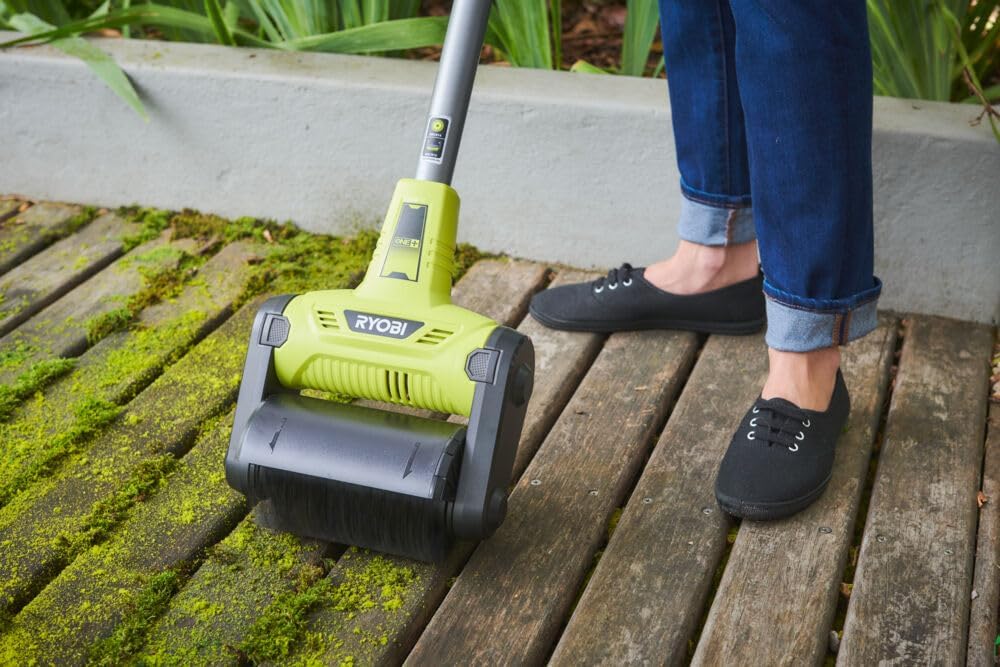RYOBI - Nettoyeur sol One+ 18V - 16,2 cm - Brosse nylon, poignée ergonomique - RY18PCB-0