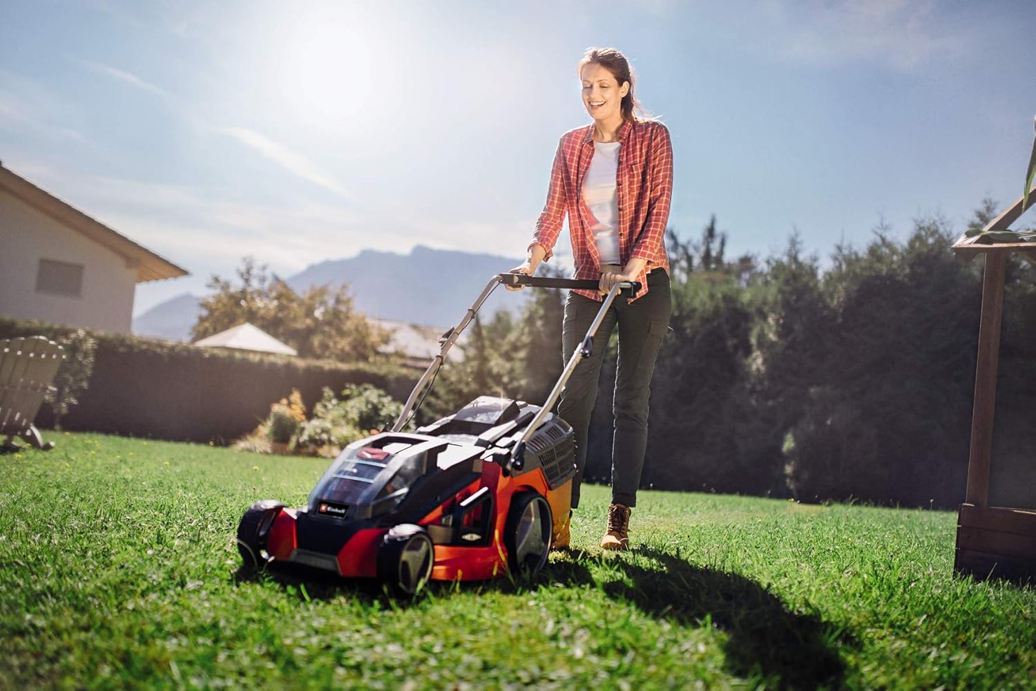 Einhell Tondeuse à Gazon sans Fil GE-CM 43 Li M KIT Power X-Change (36V, Largeur de Coupe 43 cm, Surface conseillée 500 m²) Livré avec 2 Batteries 4,0 Ah et Chargeur