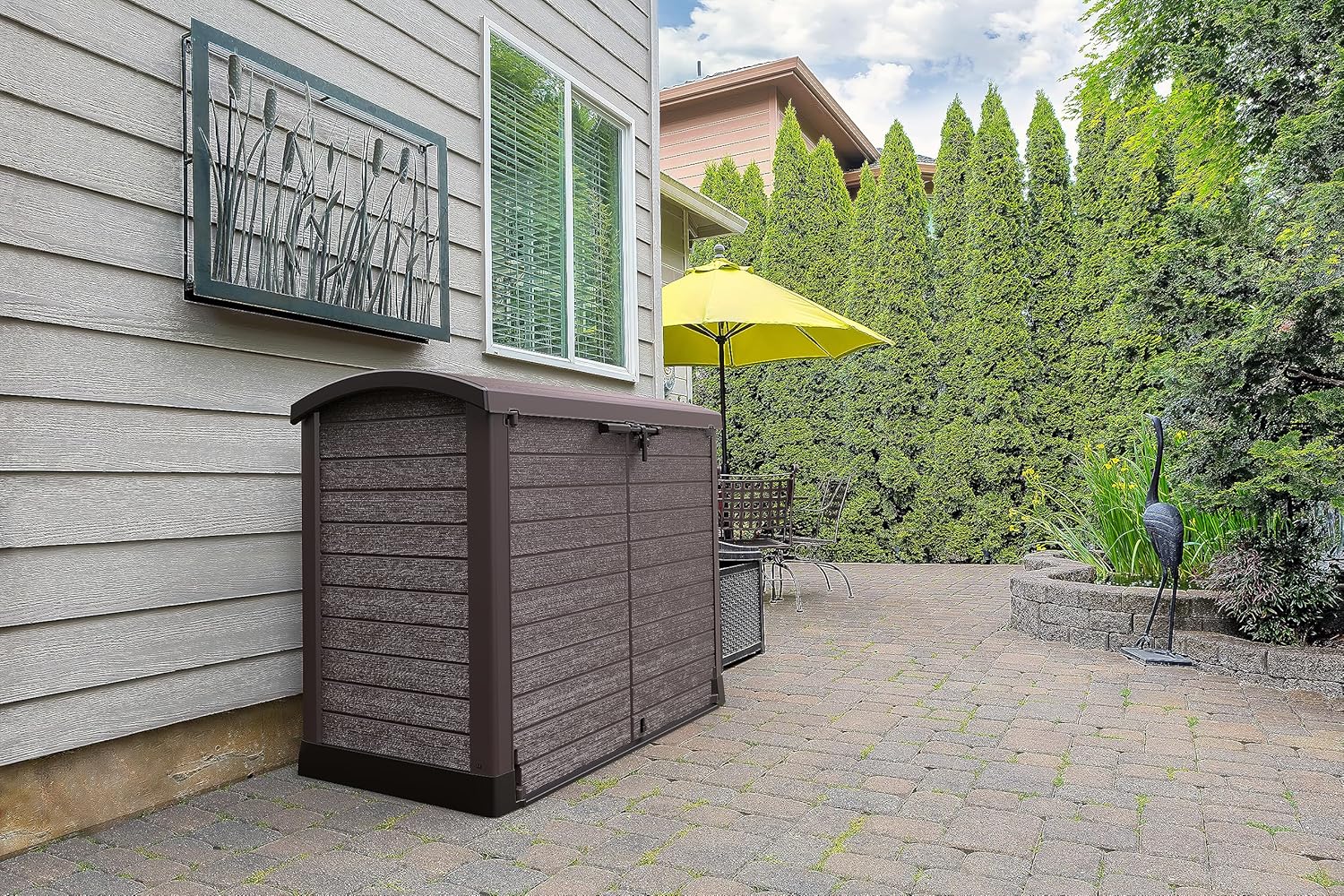 Duramax Cedargrain StoreAway 1200L Abri de jardin en plastique / couvercle arc, Abri pour poubelles, Cache poubelles, Coffre de poubelle, Idéal pour les 2x 240L poubelles, 145x85x125 cm, Marron