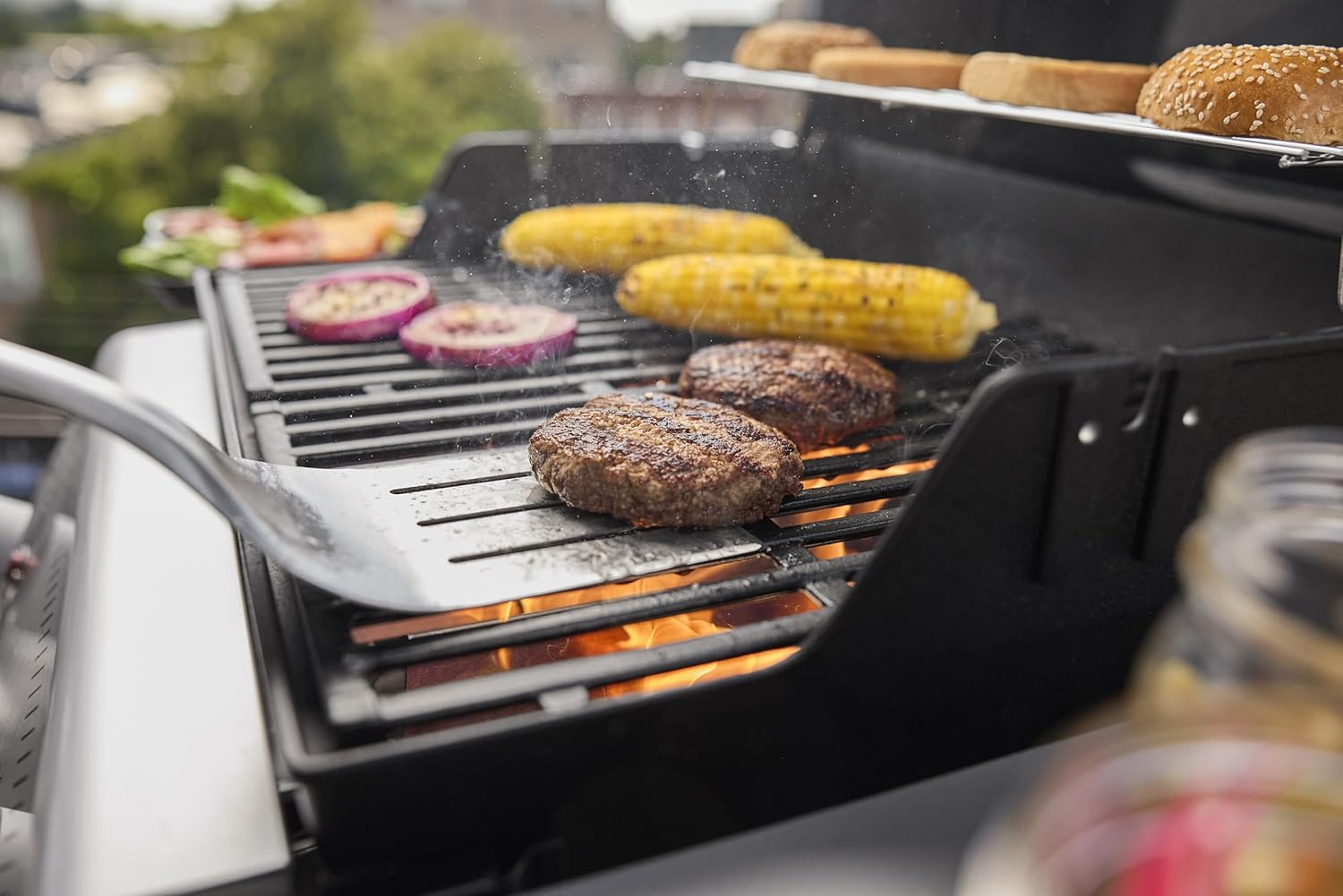 Weber - Spirit E-410 série - 51x46 cm - 4 brûleurs, grille chaleur uniforme, rails Works, Noir/Argent E-410