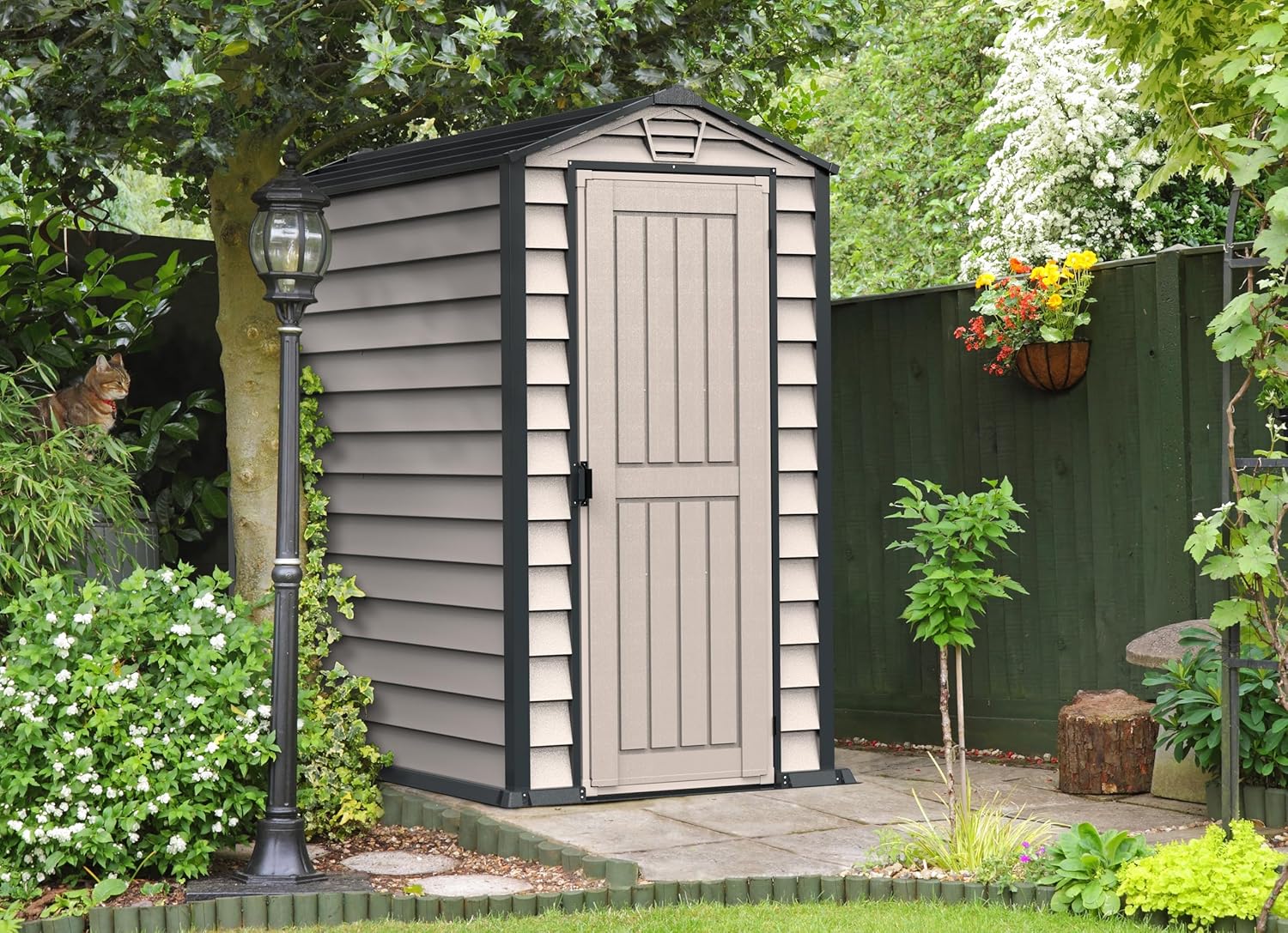 Duramax EverMore 4 x 6 (1.99 m²) Abri de jardin en plastique, solution de stockage extérieur ignifuge et tout temps, avec plancher en plastique, abri en vinyle sans entretien, Adobe & Grey