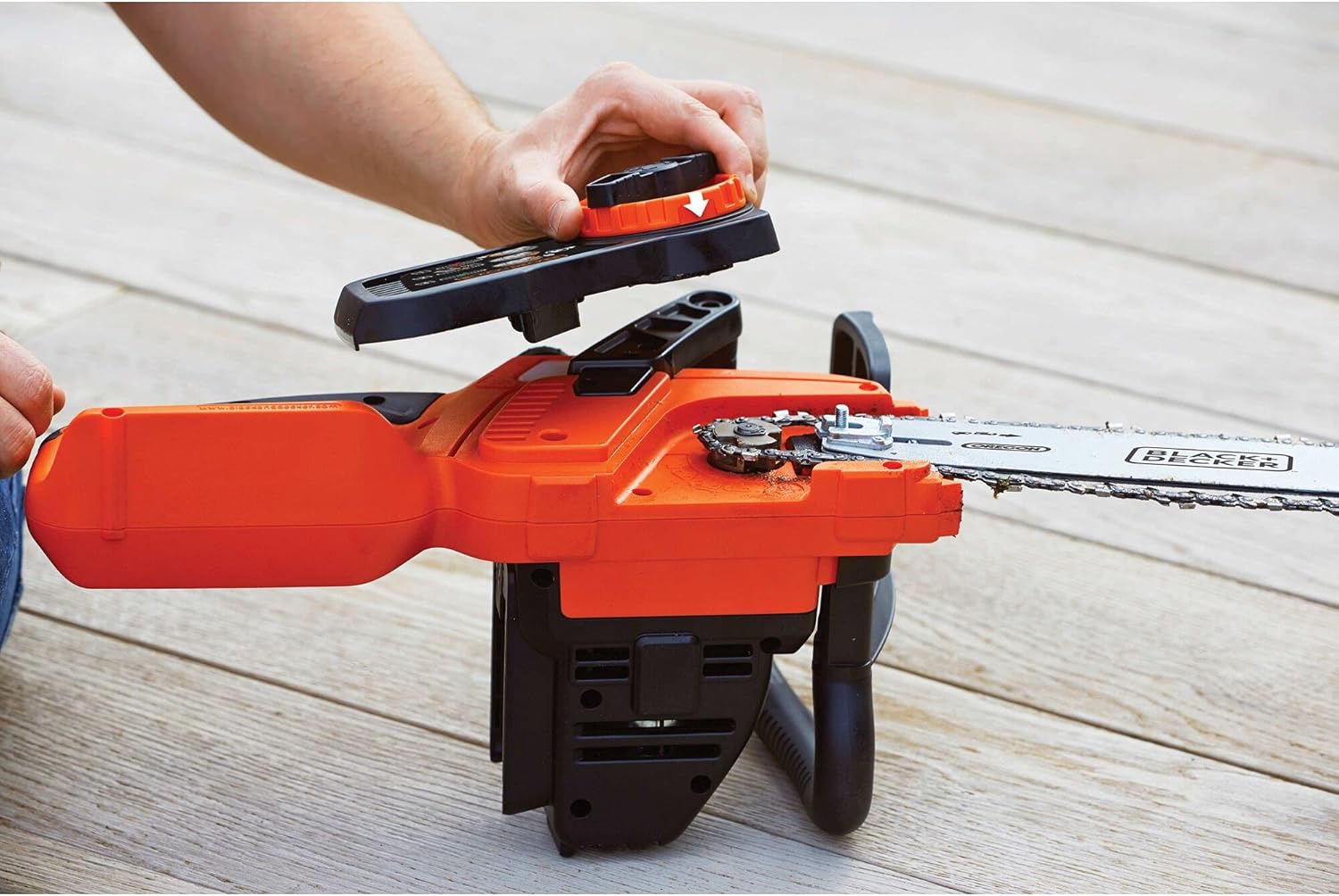 BLACK+DECKER - Tronçonneuse 36V 30cm, batterie 2Ah, lubrification auto, tendeur sans outil - GKC3630L20-QW