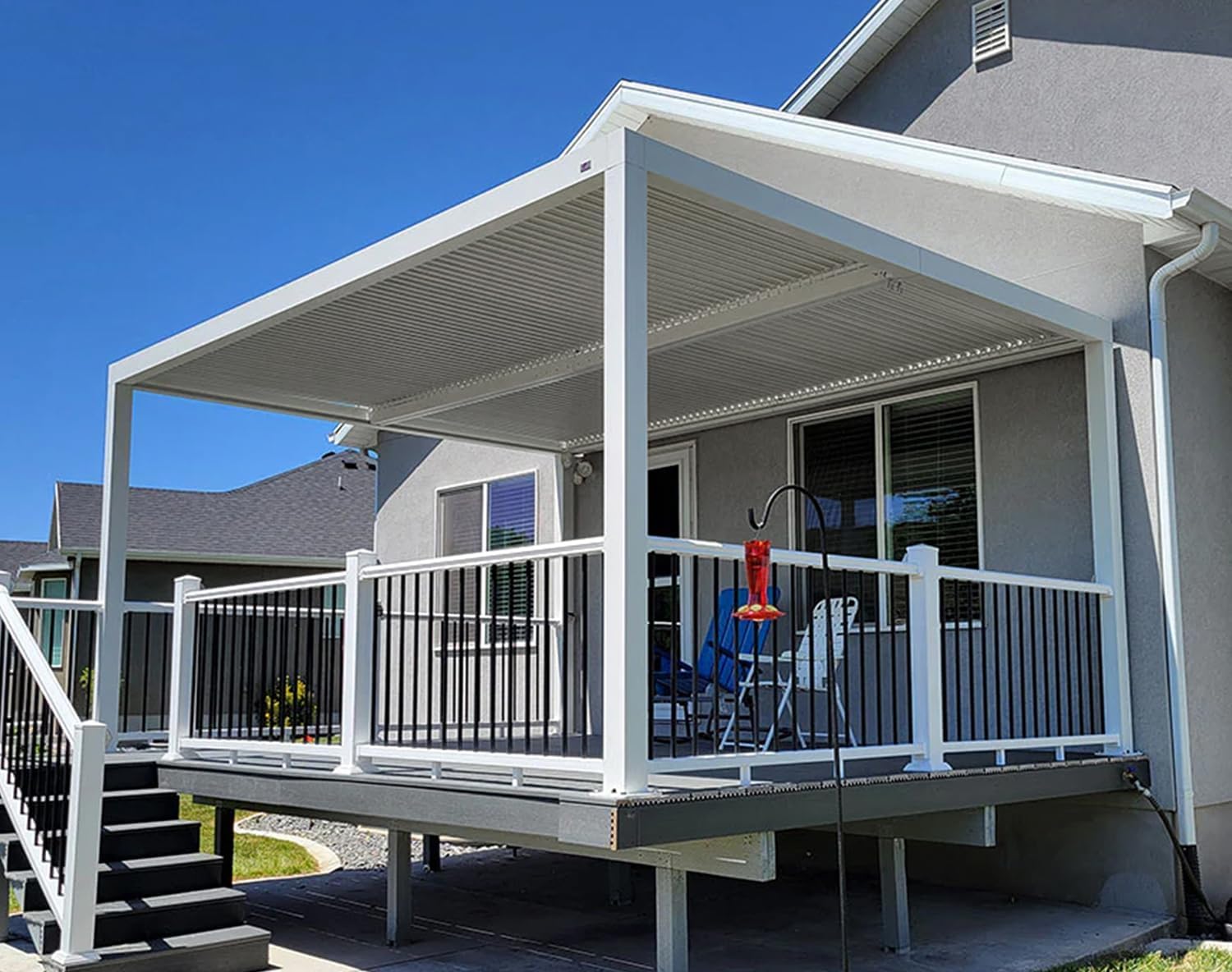 PURPLE LEAF - Pergola Bioclimatique - 4,24x3m - Aluminium, lames orientables, blanc