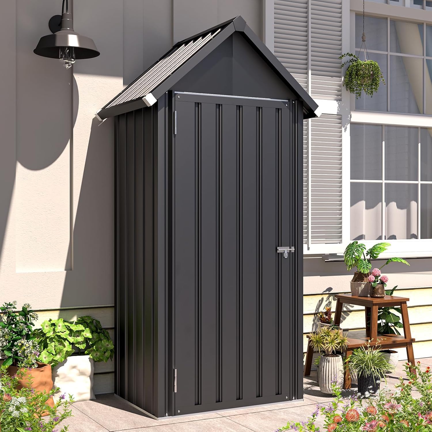 YODOLLA Abri de Jardin Métal, Cabane de Rangement Tout Climat, Résistant aux Intempéries (Pluie, Vent, Soleil)， Porte Fermeture Sécurisée et 3 Étagères Amovibles, 76x55x178cm, Gris foncé