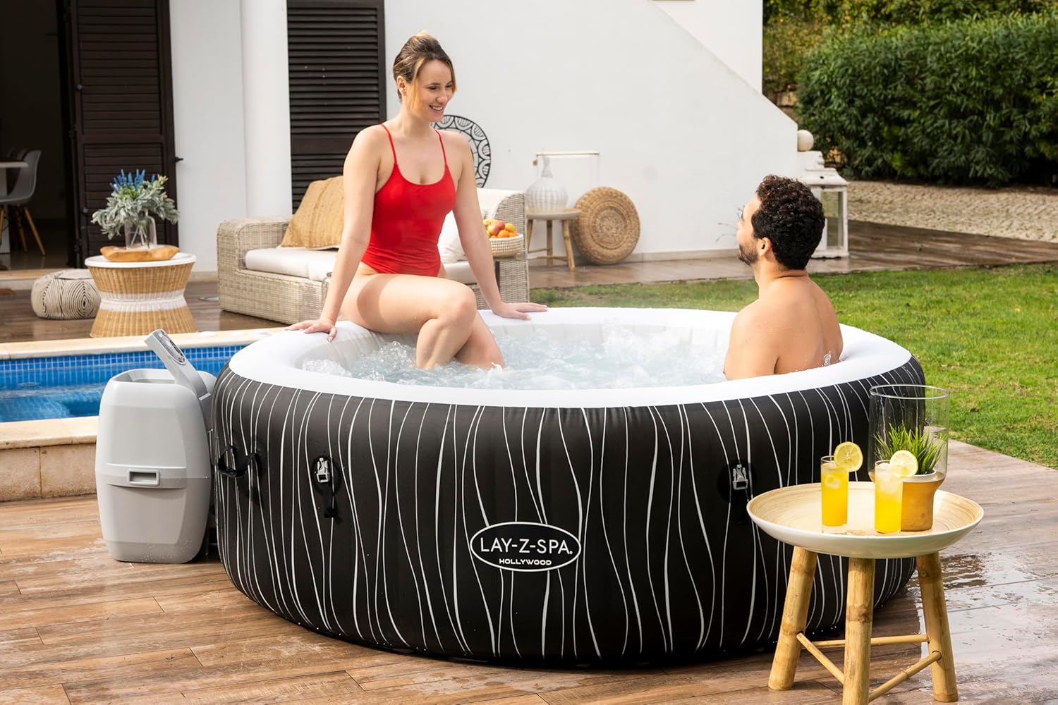 Bestway - LAY-Z-SPA Hollywood - 196x66cm - 4-6 personnes, Airjet