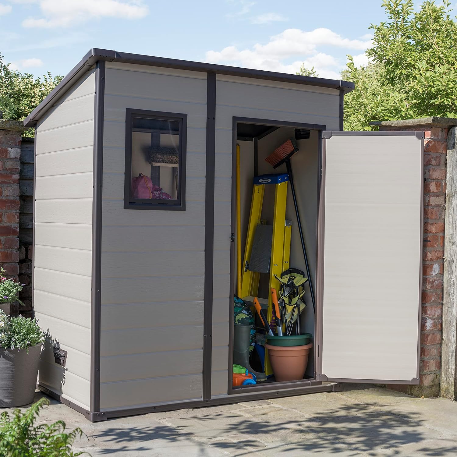 Keter - Manor Pent 64 - 1,8m² - abri de jardin beige robuste