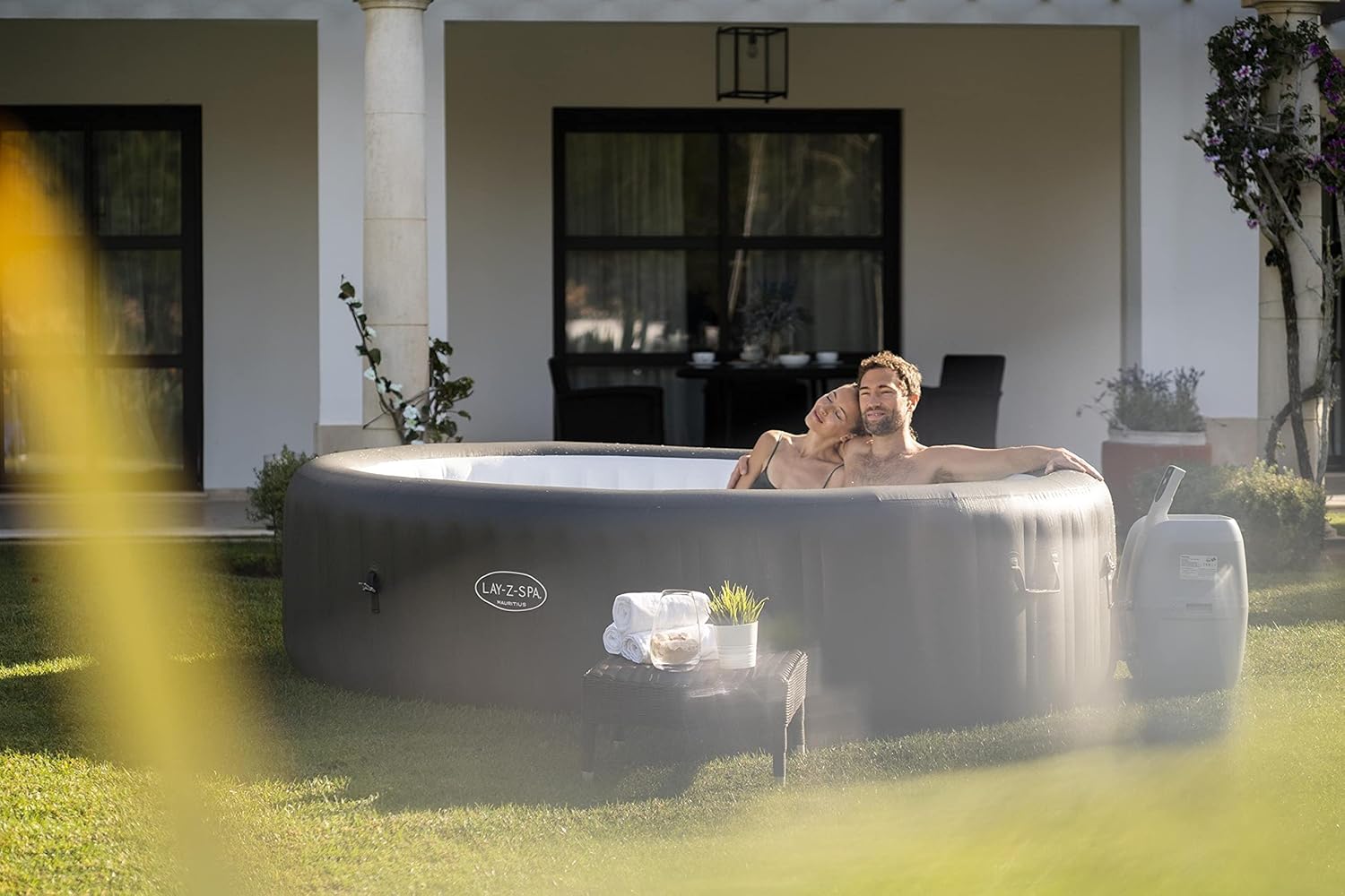 Bestway - Lay-Z-Spa Mauritius Airjet - 270x180x71 cm - 5-7 pers.