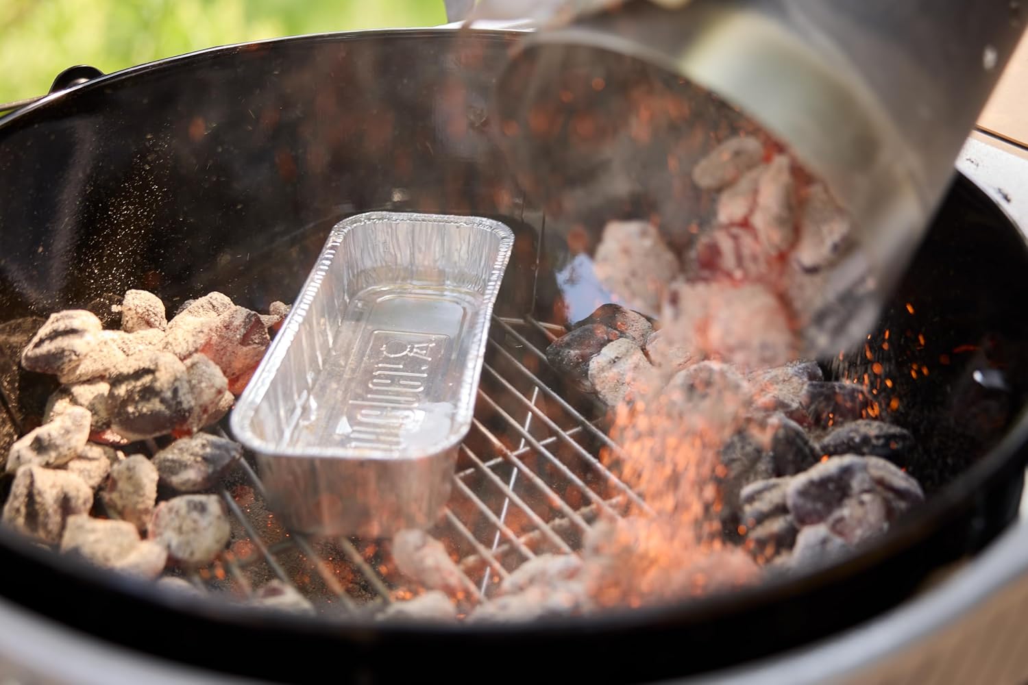 Weber - Performer série - 57 cm - barbecue charbon, couvercle acier, tablette, One-Touch, thermomètre