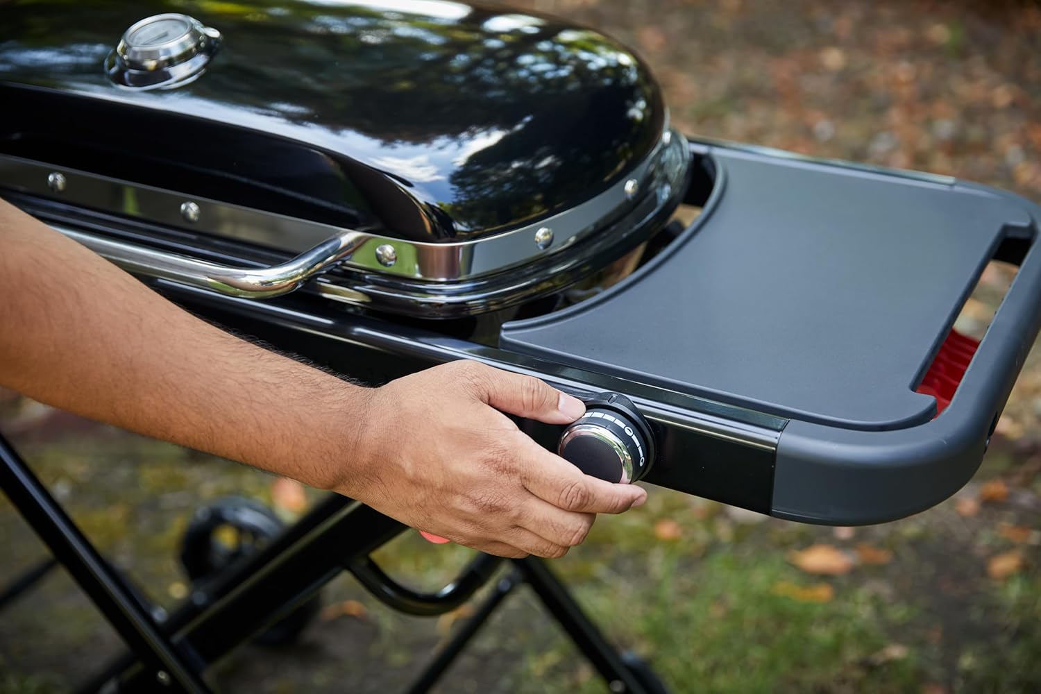 Weber - Traveler - 111 cm - barbecue pliable portable, 2065 cm², 1 brûleur