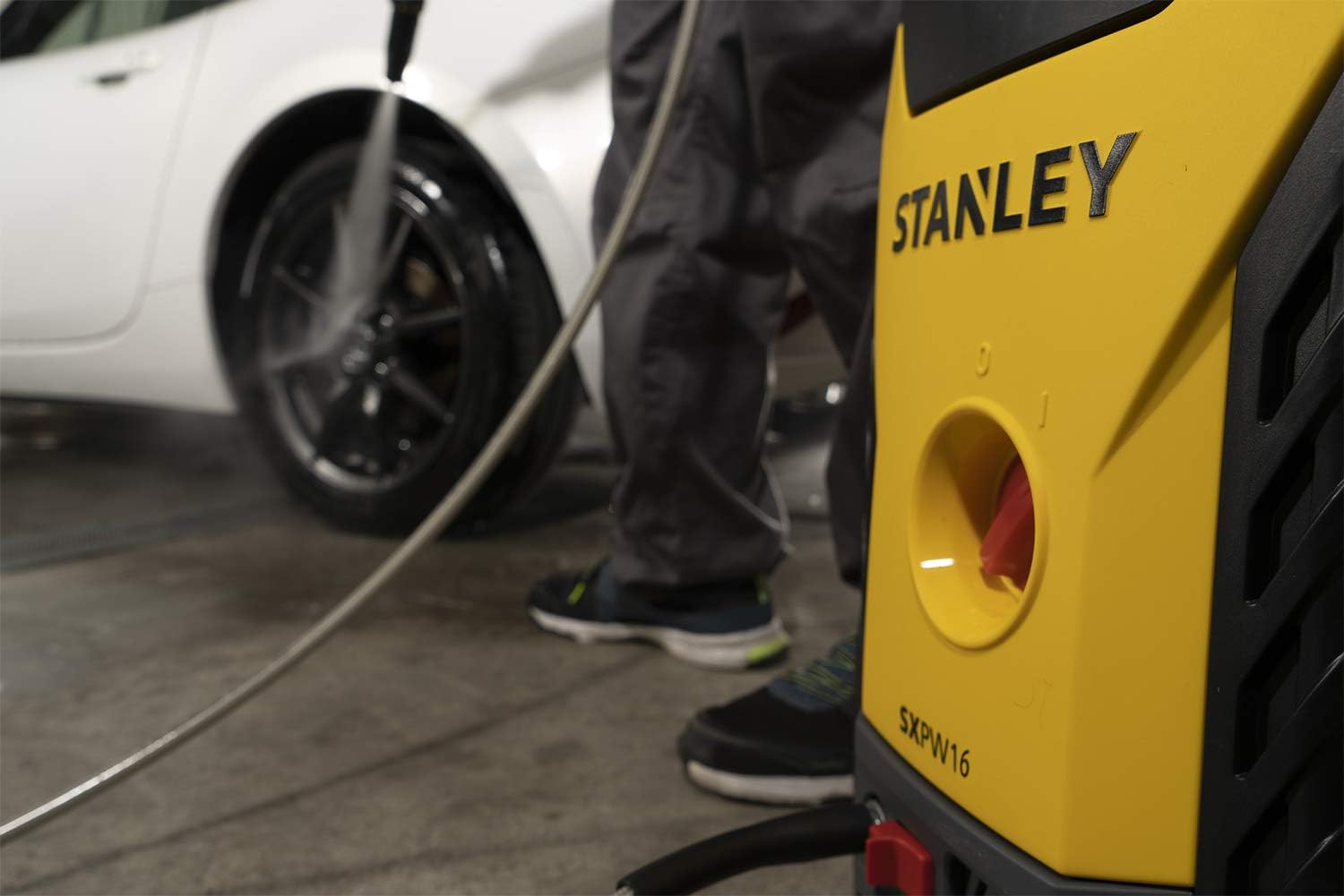 Stanley SXPW16E Nettoyeur Haute Pression (1600 W, 125 Bar, 420 l/h)