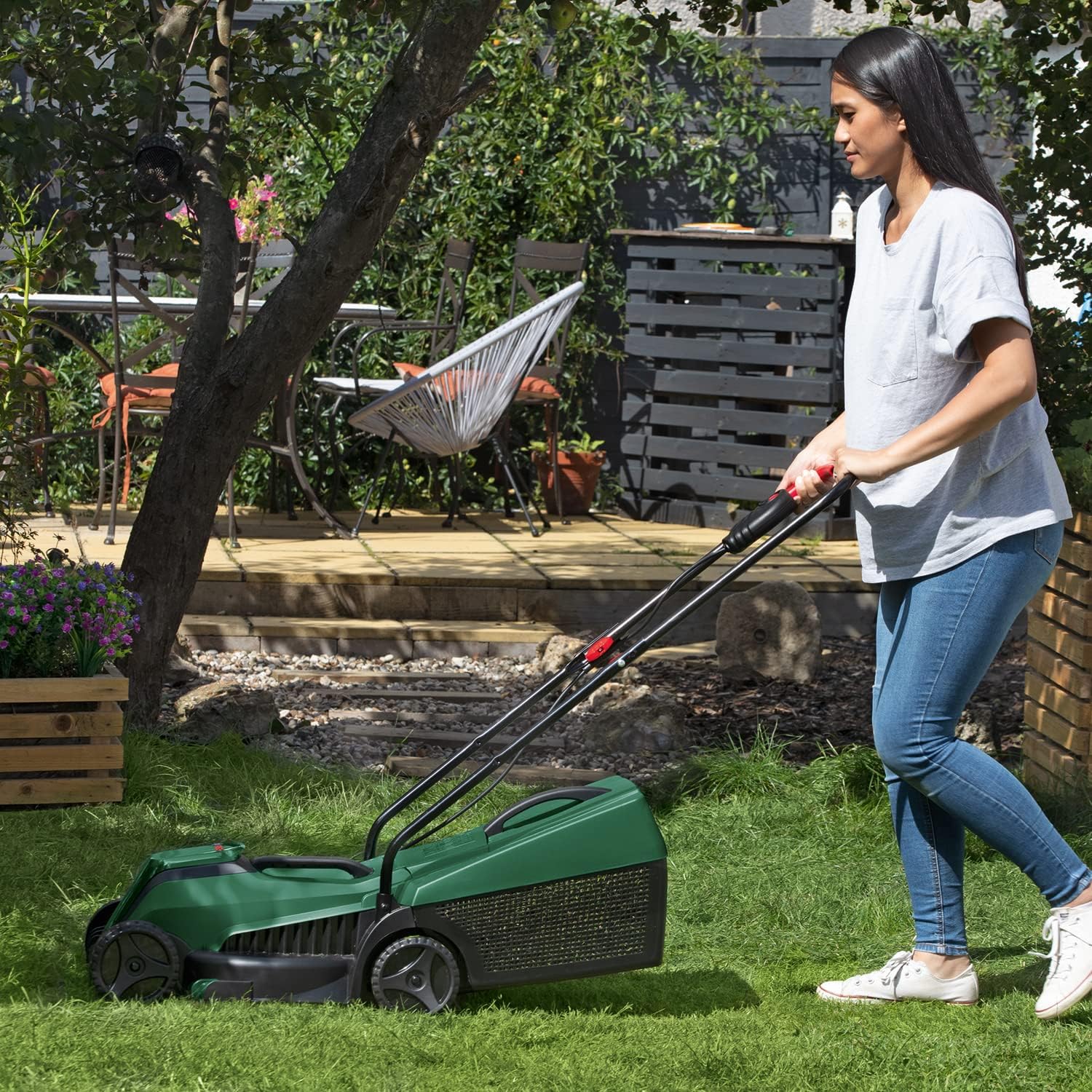 Bosch - EasyMower 18V - 32 cm - Sans fil, 100 m², 3.0 Ah, chargeur - 18V-32-150