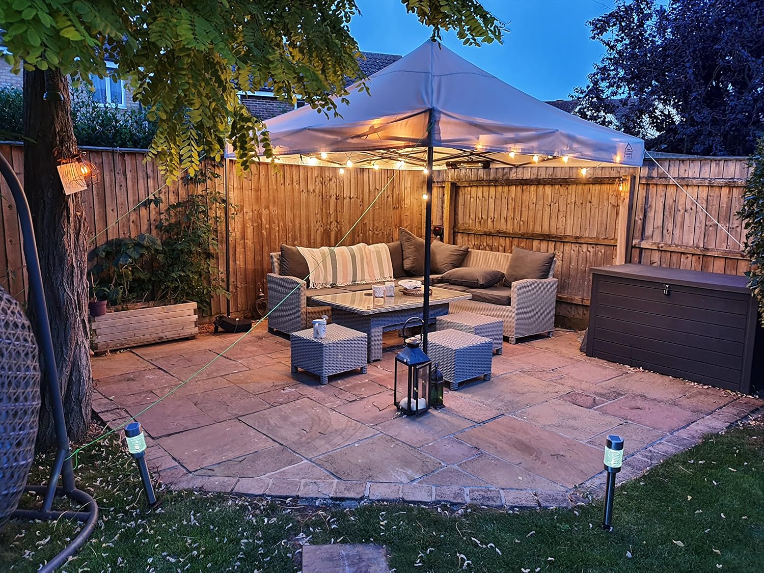 All Seasons Gazebos | Tonnelle Pliante 3x3m | Matériaux Robustes, Entièrement Étanches et de Haute Qualité (Beige)