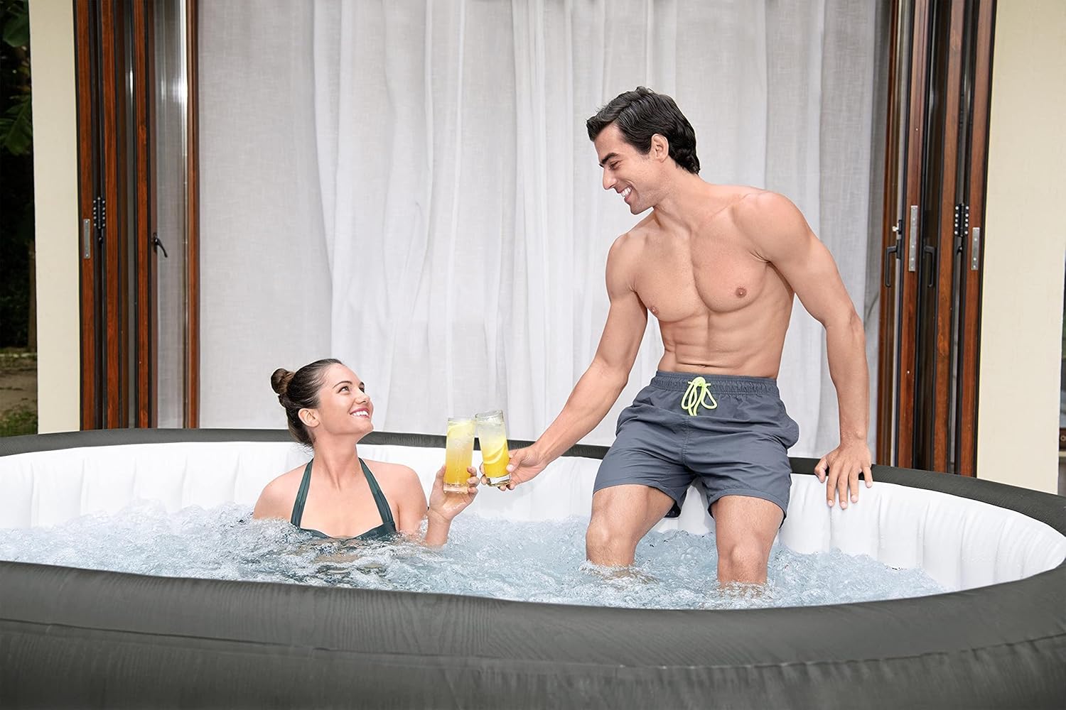Bestway - Lay-Z-Spa Mauritius Airjet - 270x180x71 cm - 5-7 pers.