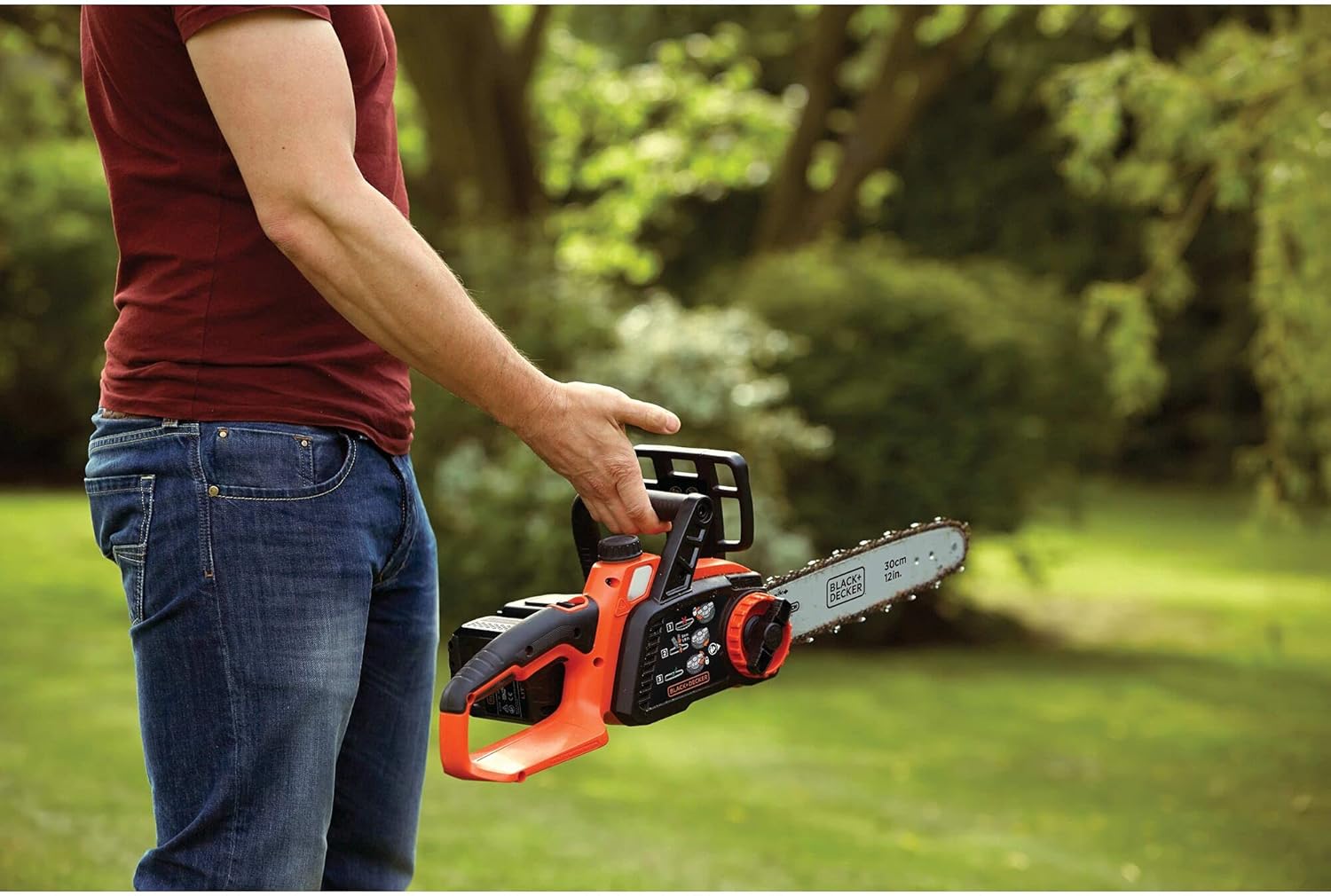 BLACK+DECKER - Tronçonneuse 36V 30cm, batterie 2Ah, lubrification auto, tendeur sans outil - GKC3630L20-QW