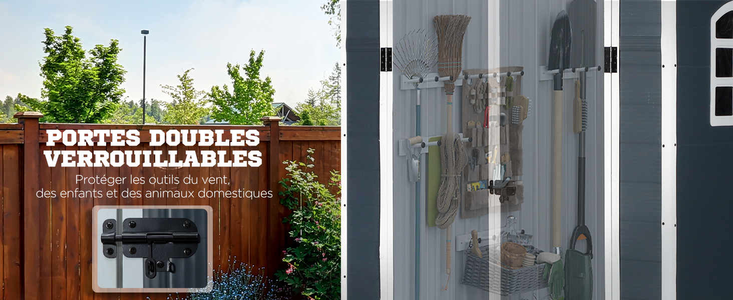 avec portes à double verrouillage. Armoire blanche contre revêtement bleu, permettant de ranger divers outils de jardin. Panneau en français indiquant les portes à double verrouillage.