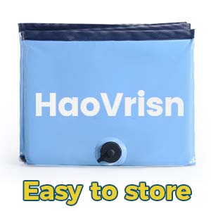 Sac rectangulaire bleu clair avec inscription blanche « HaoVrisn » sur le devant. Bec noir visible dans un coin. Le texte jaune ci-dessous indique « Facile à ranger