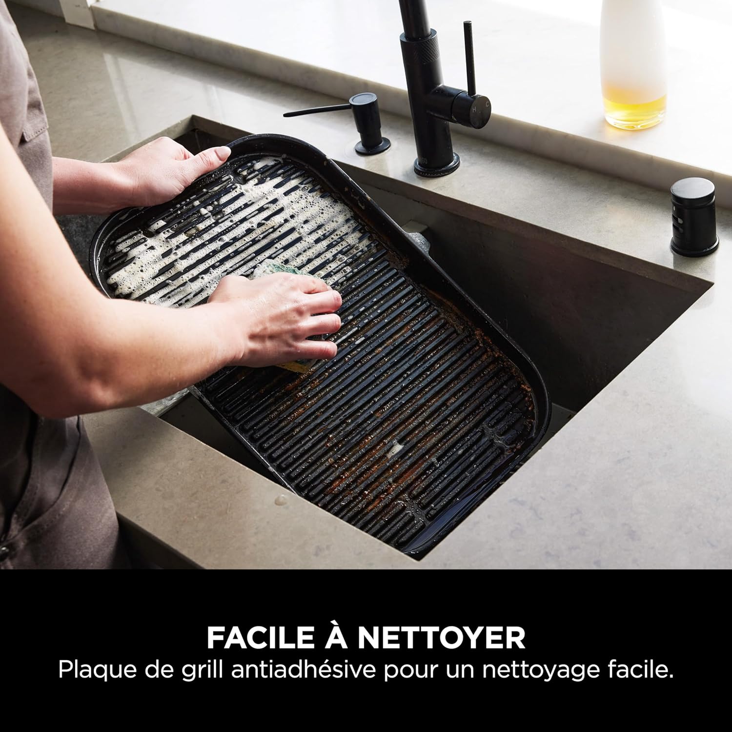 Ninja - Woodfire Pro Connect XL - Barbecue électrique 7-en-1, contrôle via appli, 2 sondes, housse, accessoires - OG901E
