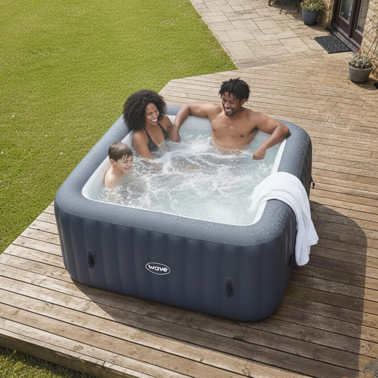 Spa Gonflable Wave | Chauffage écologique intégré | Système de Massage Aquajet | Protection antigel | Configuration Rapide en 15 Minutes (Pacific, Gris Foncé | 4 Personnes)