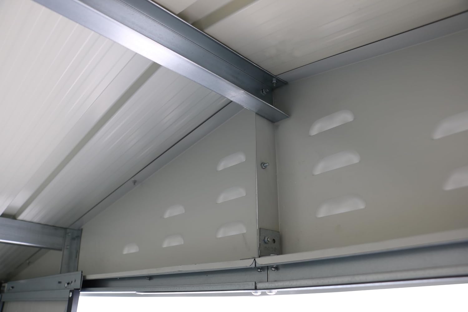 Duramax Alpine 8 x 6 (4,79 m²) Abri de Jardin en métal avec Base en métal, Acier galvanisé à Chaud, Structure de Toit renforcée, Abri de Jardin sans Entretien et résistant aux intempéries, Anthracite