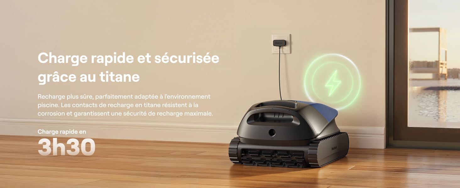 Le texte indique « Charge rapide et sécurisée grâce au titane » et « 3h30 ». Aspirateur robotique noir sur plancher en bois avec station de chargement, démontrant une capacité de charge rapide et des caractéristiques de sécurité en titane.