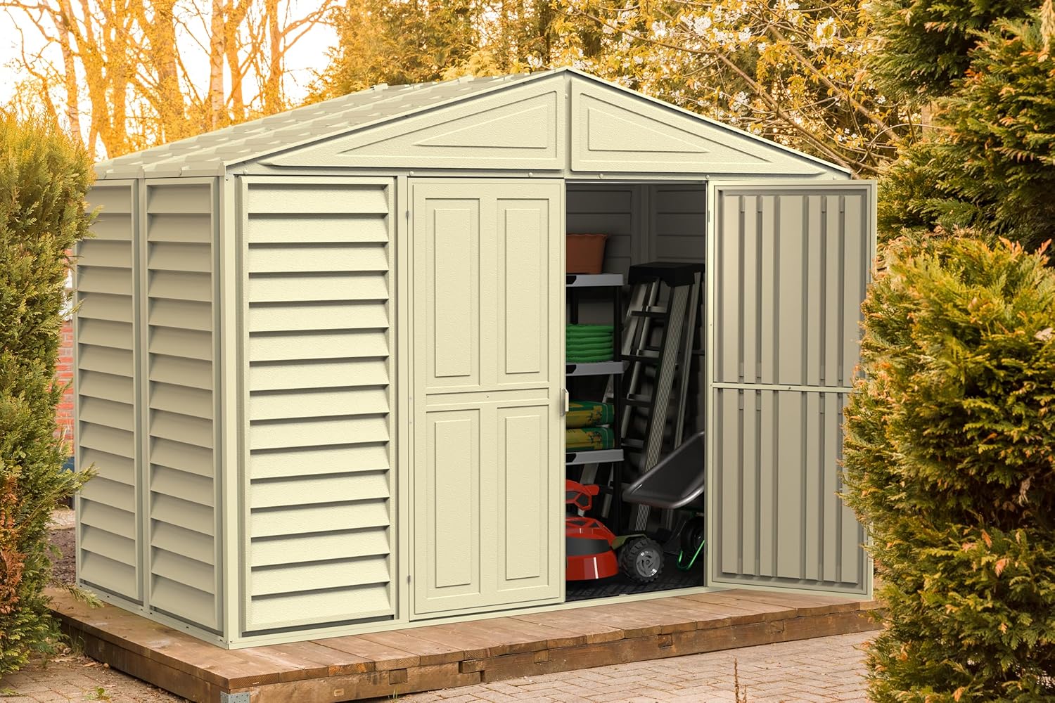 Duramax WoodBridge5 10 x 5 (5.12 m²) Abri de jardin en plastique avec kit de fondation en métal, structure de toit en métal robuste, abri en vinyle sans entretien - Ivoire