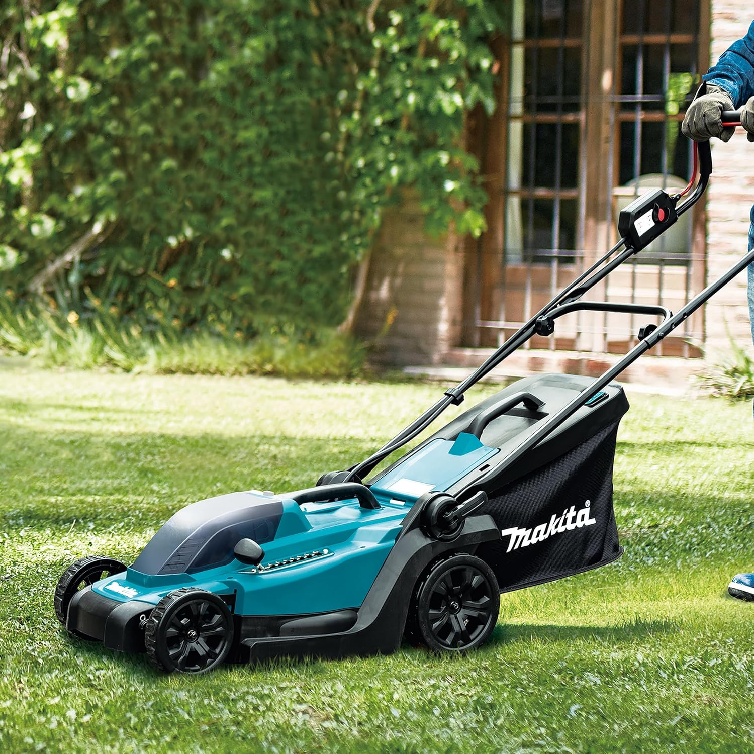 Makita - tondeuse sans fil série DLM330 - 33cm - 18V, batterie 4Ah, DLM330RM
