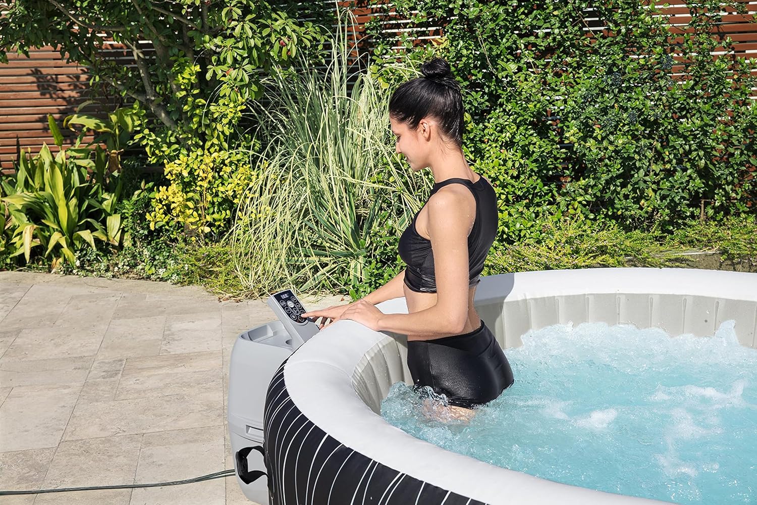 Bestway - LAY-Z-SPA Hollywood - 196x66cm - 4-6 personnes, Airjet