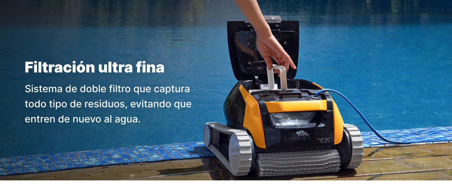 avec roues manipulé au bord de la piscine. Le texte indique un système de filtration ultrafin qui capture tous les types de débris