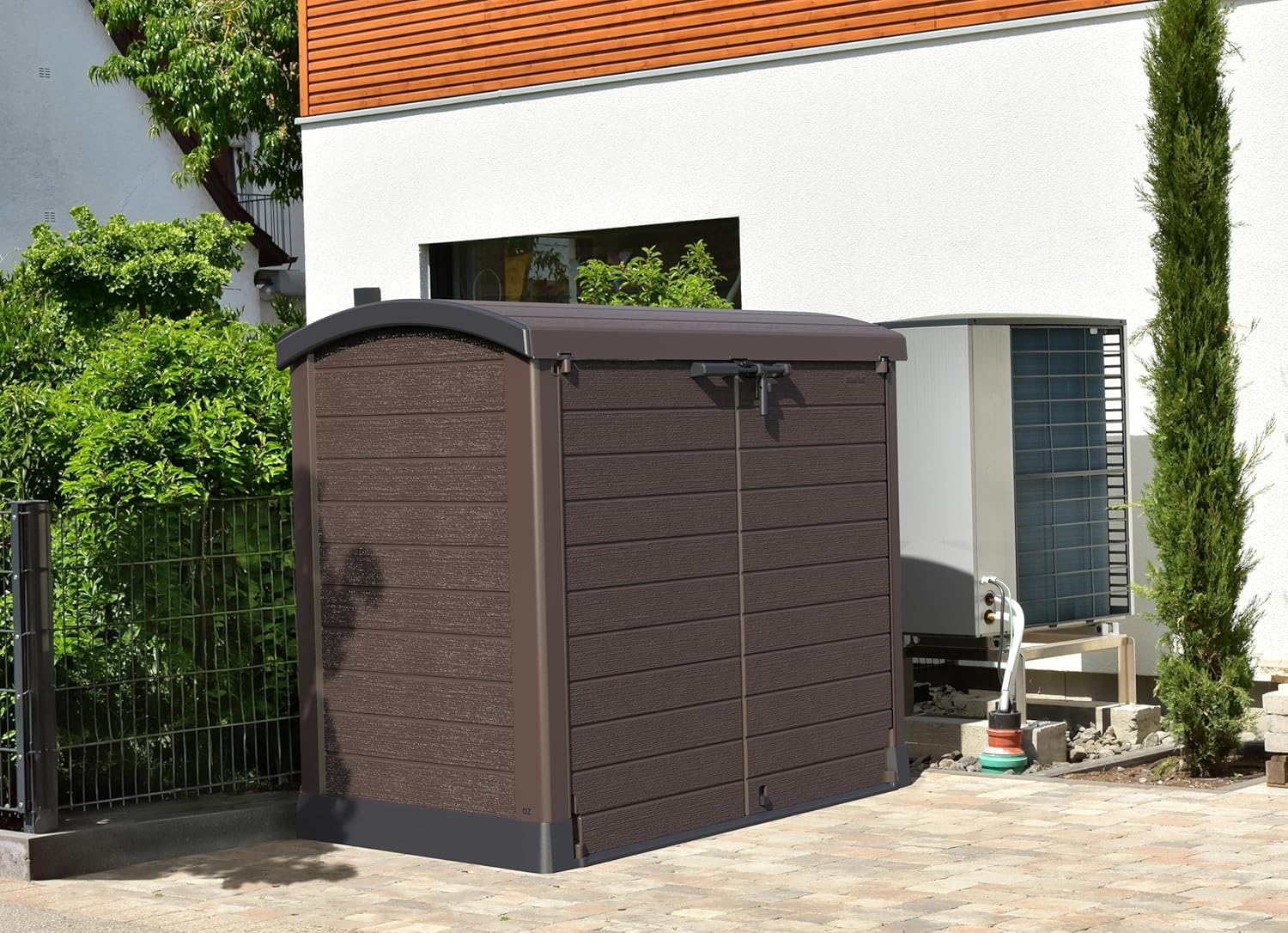 Duramax Cedargrain StoreAway 1200L Abri de jardin en plastique / couvercle arc, Abri pour poubelles, Cache poubelles, Coffre de poubelle, Idéal pour les 2x 240L poubelles, 145x85x125 cm, Marron