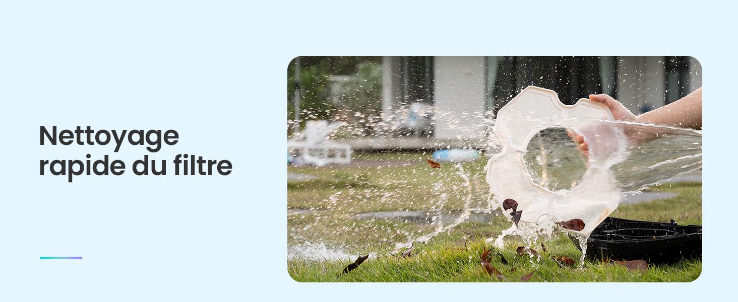 Le texte indique « Nettoyage rapide du filtre ». Système de filtre à eau illustré avec une démonstration de nettoyage rapide utilisant un jet d'eau sur une cartouche filtrante blanche à l'extérieur.
