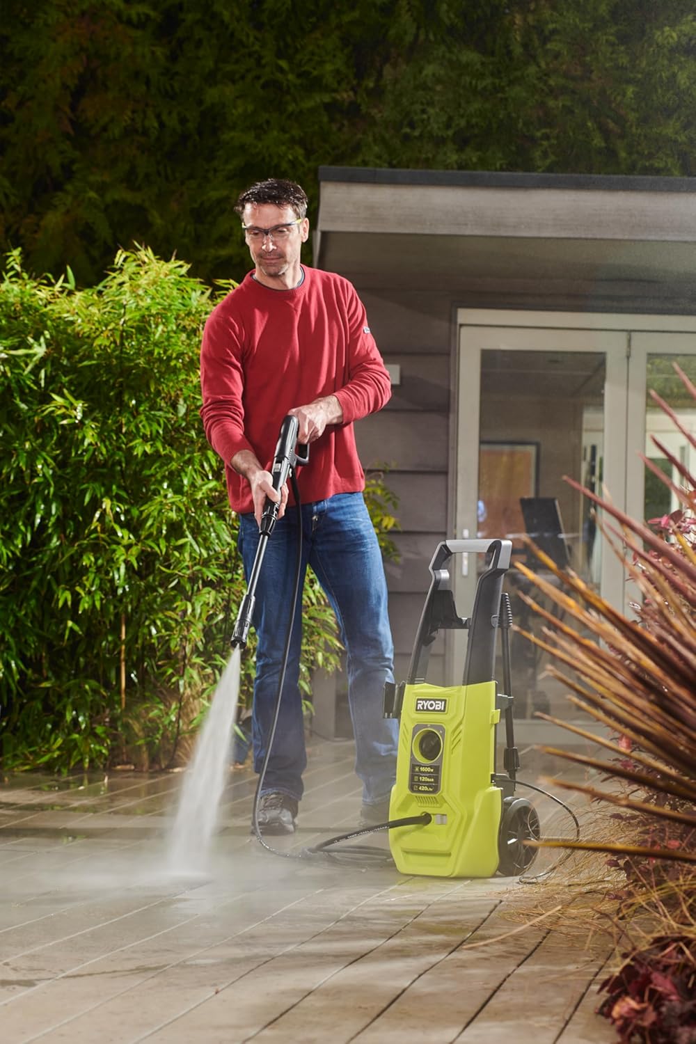 RYOBI - RY120PWA - 1600W, 120 bars, 420L/h - flexible acier 5m, réservoir 0,9L