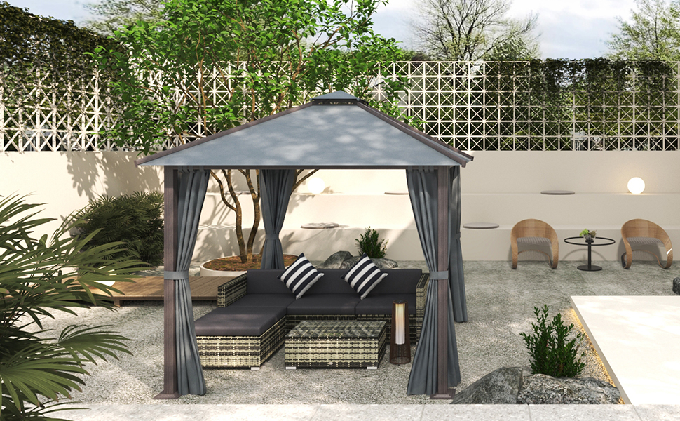 un belvédère avec un auvent et une chaise