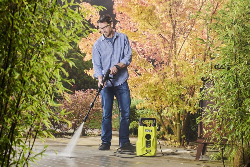RYOBI - Nettoyeur Haute Pression 1400 W - 110 Bars - 390 L - Flexible 5 m PVC - Lance Vario - Lance Turbo - buse détergent 0,35 L - RY110PWA