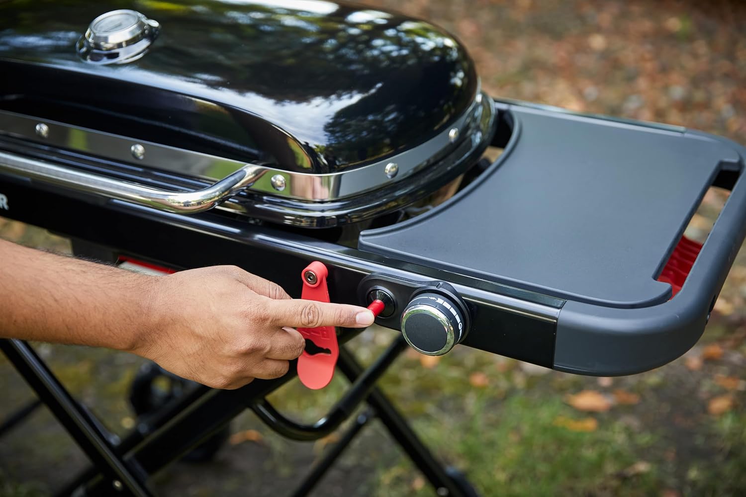 Weber - Traveler - 111 cm - barbecue pliable portable, 2065 cm², 1 brûleur