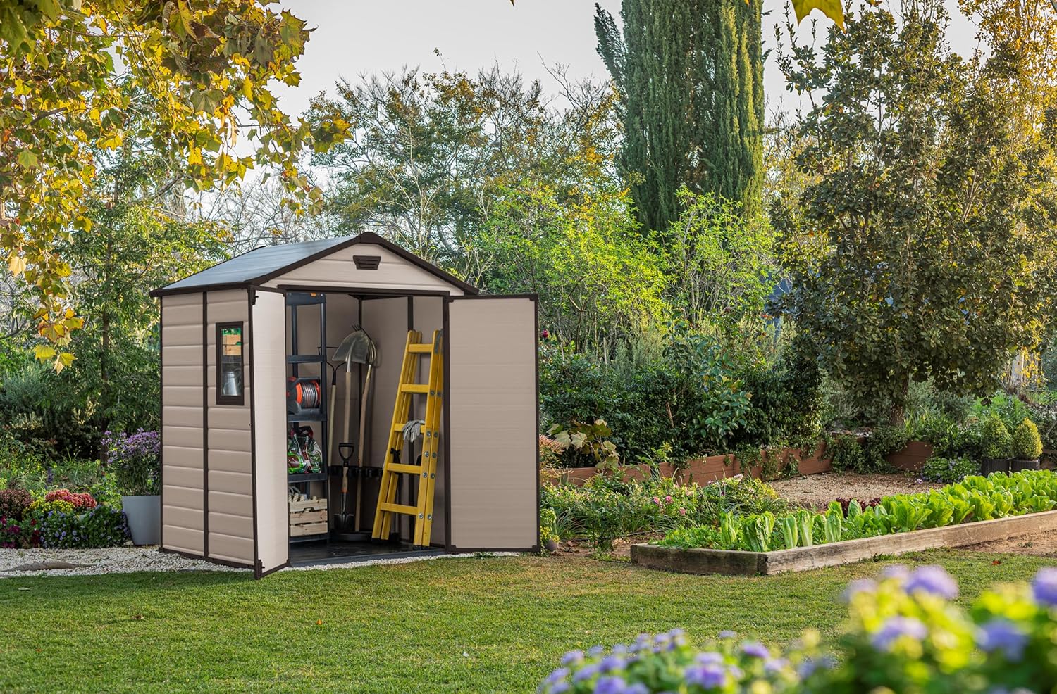 Keter - Manor 65 - 2,5m² - Abri de jardin beige, résistant, MANOR65