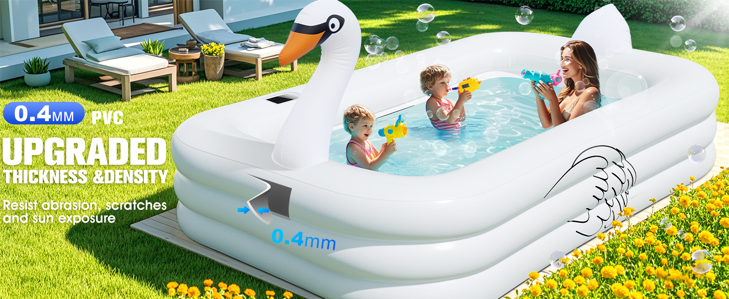 Le texte indique « 0,4 m³ », « GARANTIE D'ÉPAISSEUR AMÉLIORÉE ». Piscine rectangulaire gonflable blanche avec bordure bleue, positionnée sur l'herbe avec des familles nageant à l'intérieur et une cour en toile de fond.