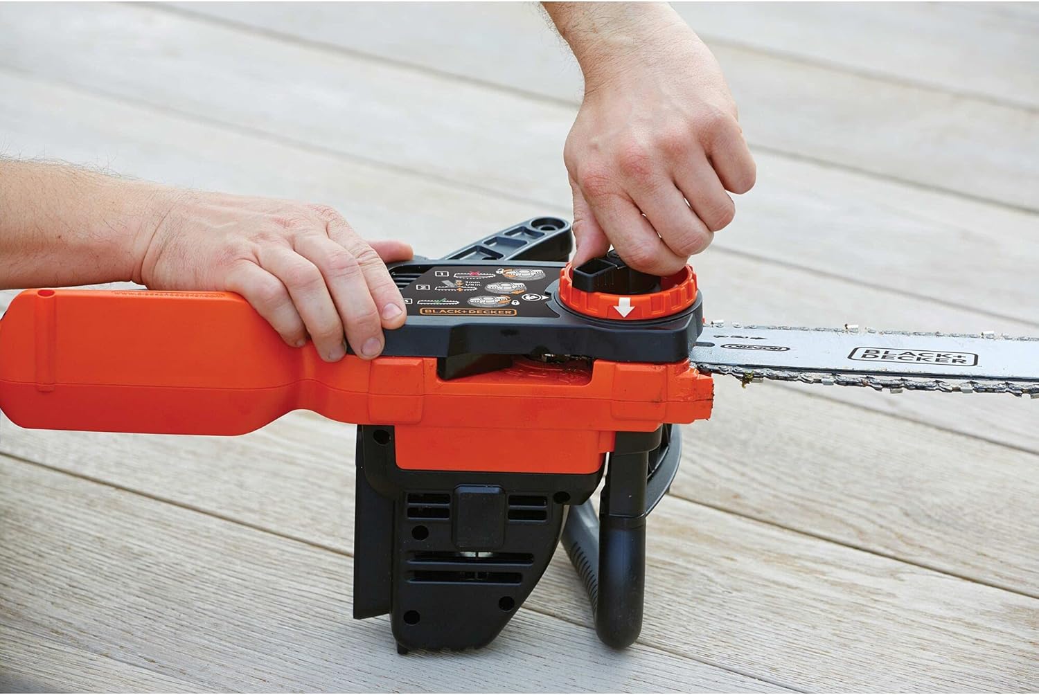 BLACK+DECKER - Tronçonneuse 36V 30cm, batterie 2Ah, lubrification auto, tendeur sans outil - GKC3630L20-QW