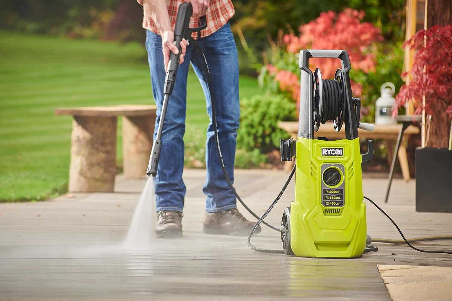 RYOBI - Série RY150PWA - 2000 W, 150 Bars, 8 m flexible, réservoir détergent, lance Vario/Turbo, Brosse rotative - RY150