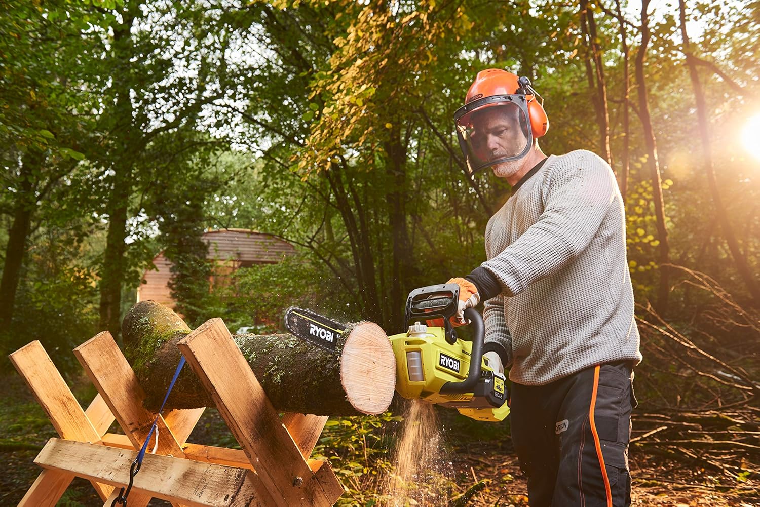 Ryobi - Tronçonneuse 36V Brushless 35cm - sans batterie RY36CSX35A-0