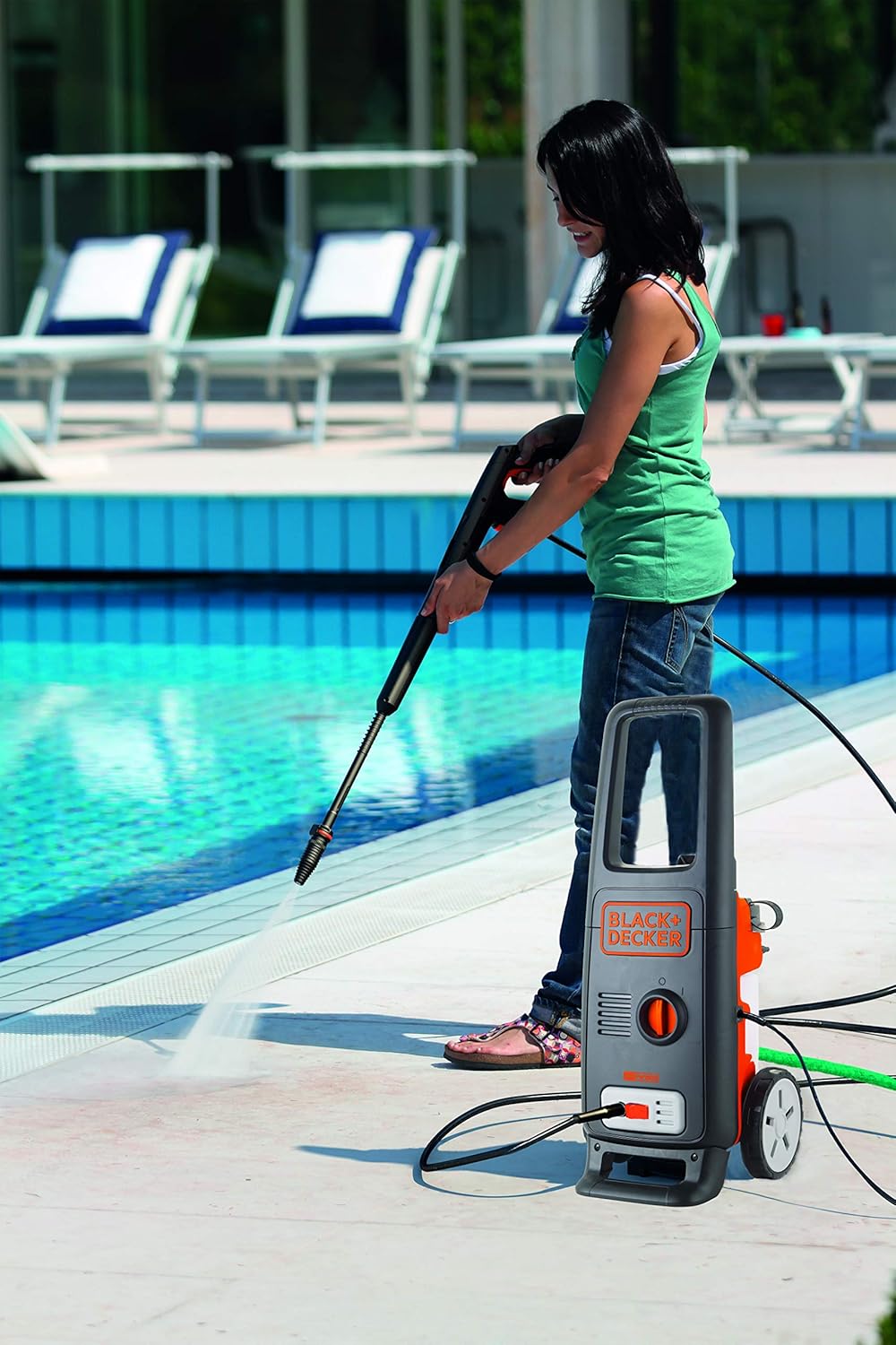 Black+Decker Nettoyeur Haute Pression BXPW1600PE avec Patio Cleaner et Brosse Fixe (1600 W, 125 Bar, 420 l/h)