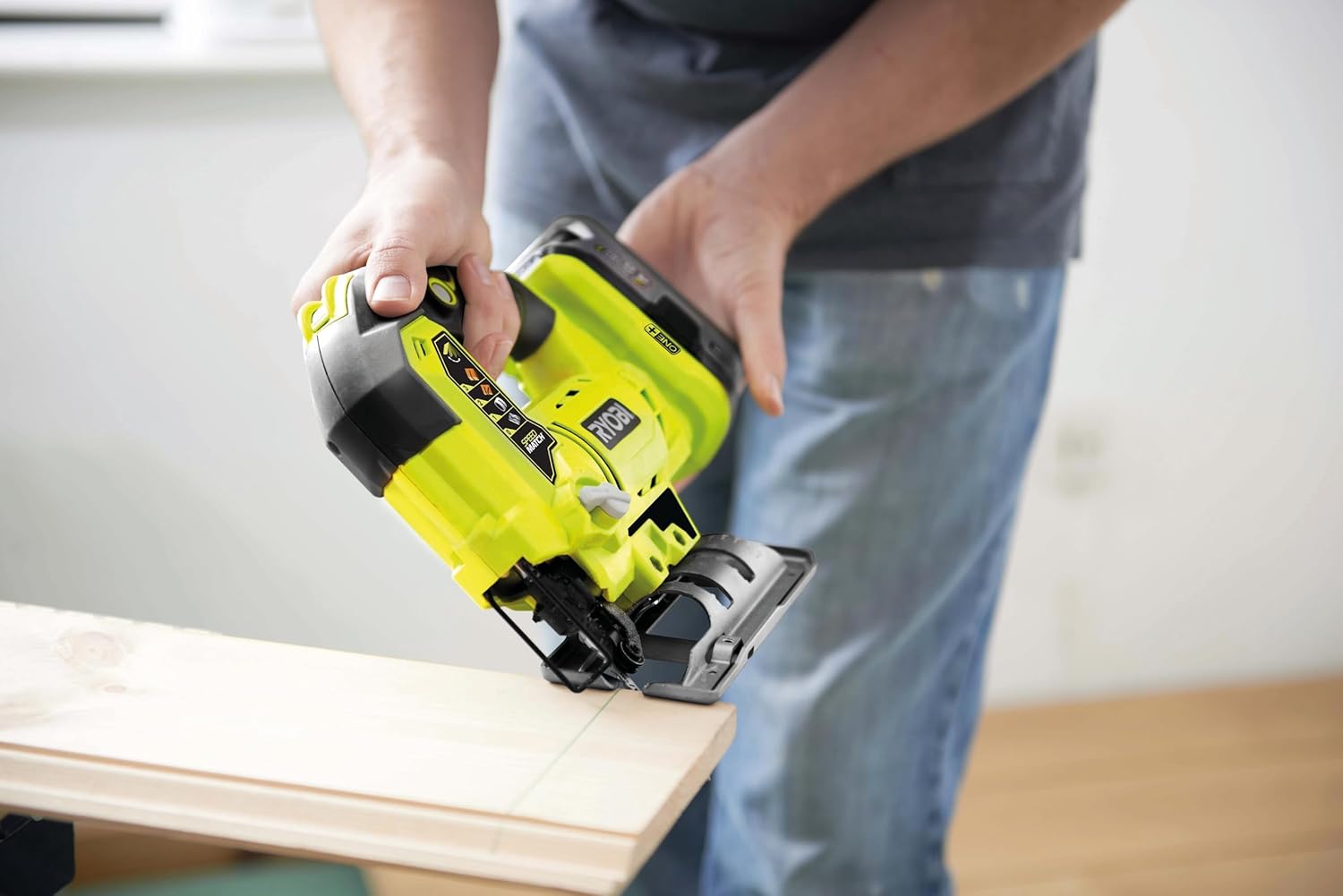 RYOBI - Scie Sauteuse Sans Fil 18V ONE+ R18JS-0 – Mouvements Pendulaires, Changement Lame Sans Outil, Variateur Vitesse – Bois, Métal, PVC – Batterie Non Incluse