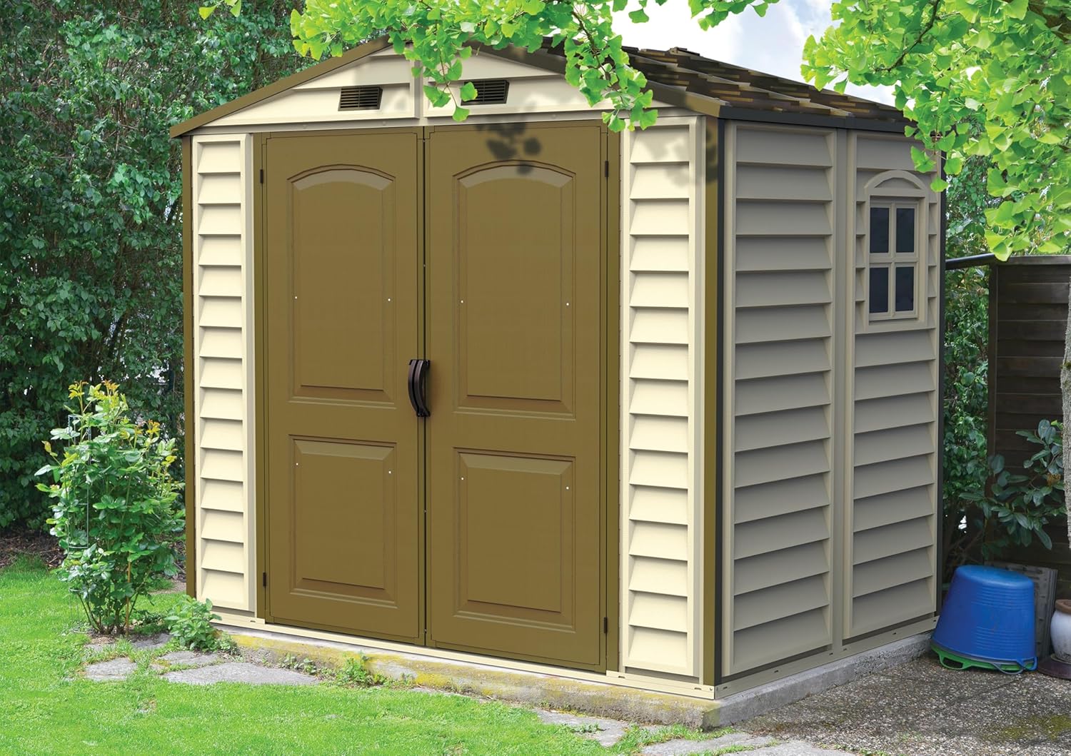 Duramax StoreAll 8 x 6 (3.85 m²) Abri de jardin en plastique avec 1 fenêtre fixe et kit de fondation en métal, structure de toit en métal robuste, ignifuge et sans entretien - Ivory/Brown