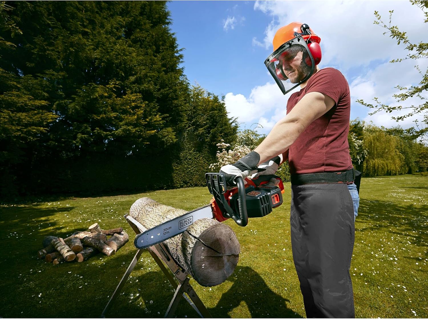 BLACK+DECKER - Tronçonneuse 36V 30cm, batterie 2Ah, lubrification auto, tendeur sans outil - GKC3630L20-QW