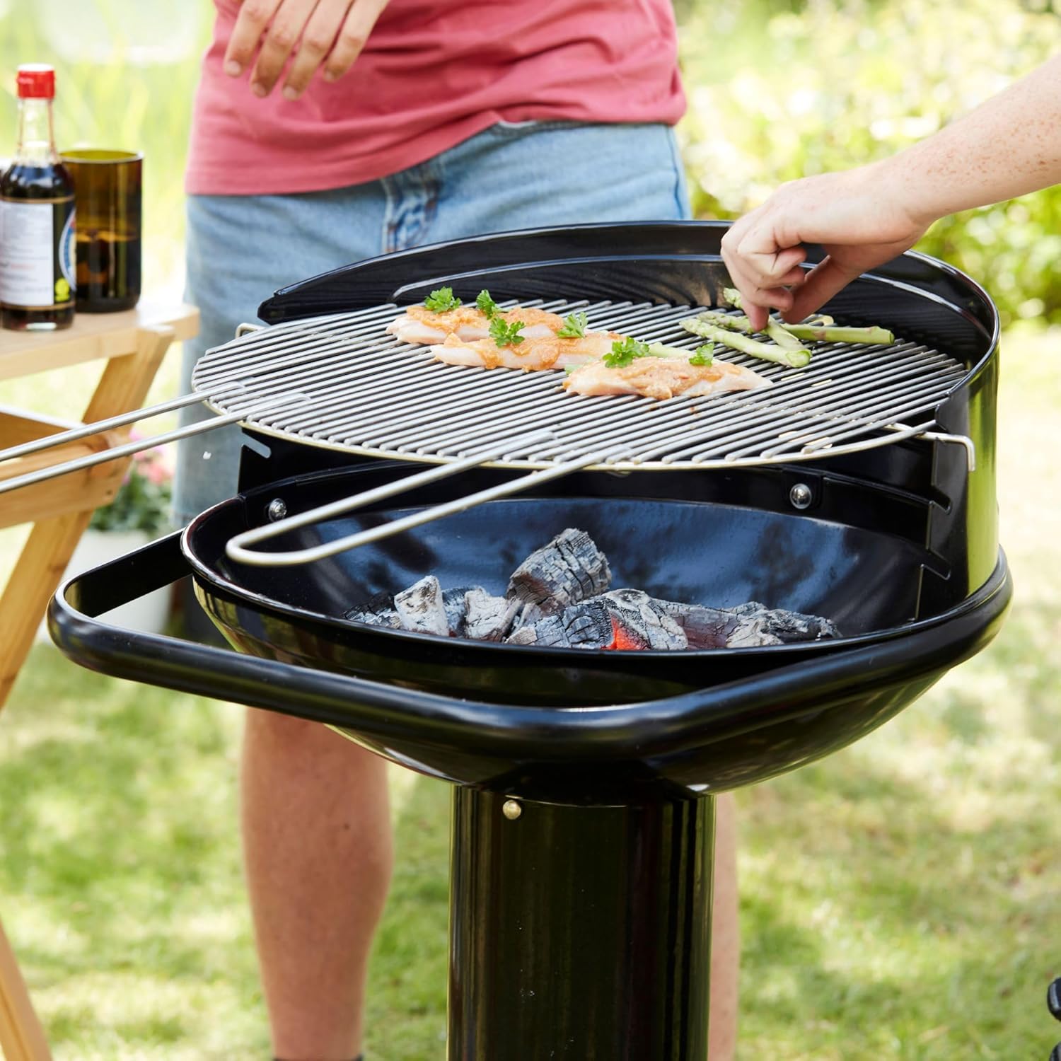 Barbecook - Loewy 45 - 43x43x97cm - barbecue charbon, pare-vent, 6 pers