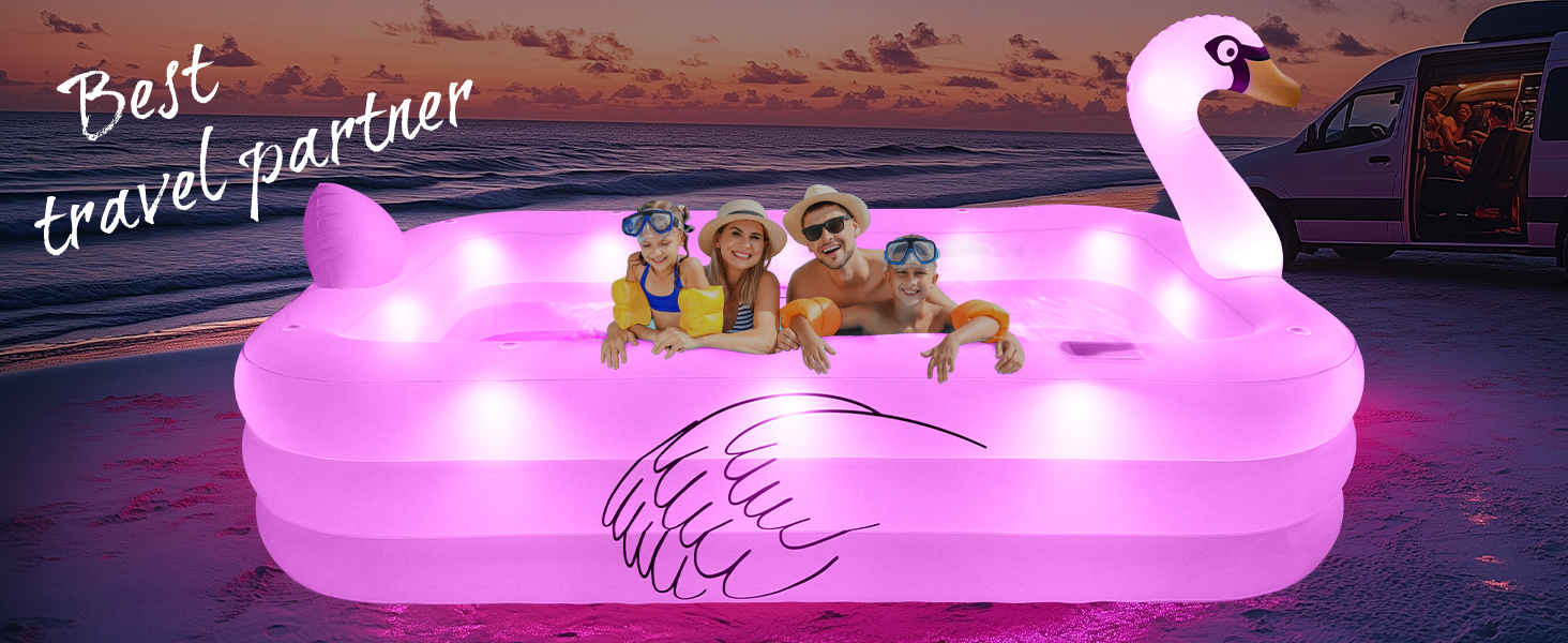 Le texte indique « Meilleur partenaire de voyage » avec un flotteur gonflable rose à flamants roses transportant plusieurs passagers dans l'eau, décor nocturne avec toile de fond illuminée.