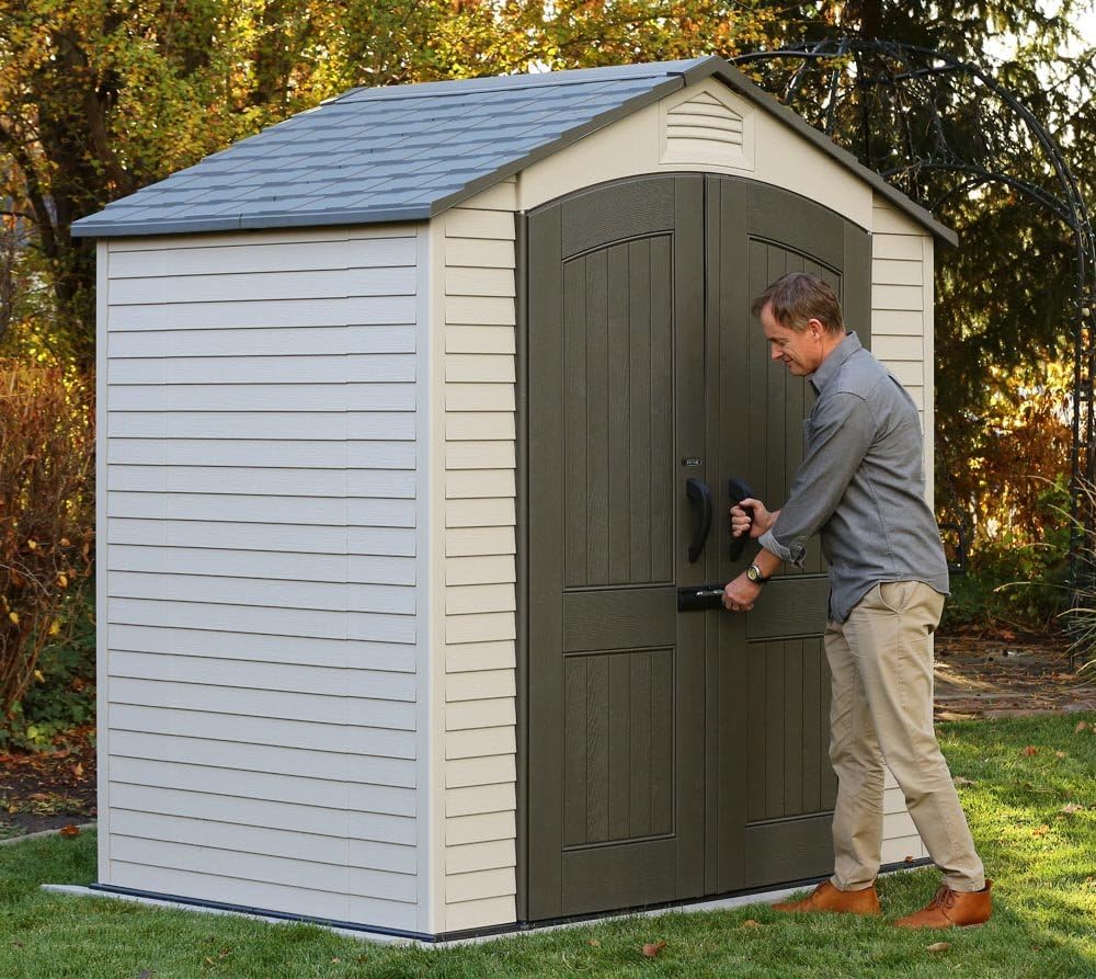 Lifetime - Abri de jardin série Tan - 132,7x204,4x227,9 cm - robuste, spacieux