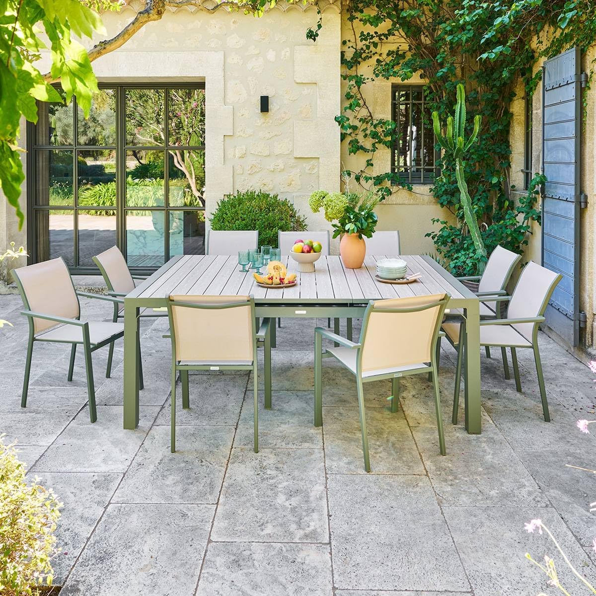 Hespéride - Evasion - table extensible 10 places - alu et effet bois