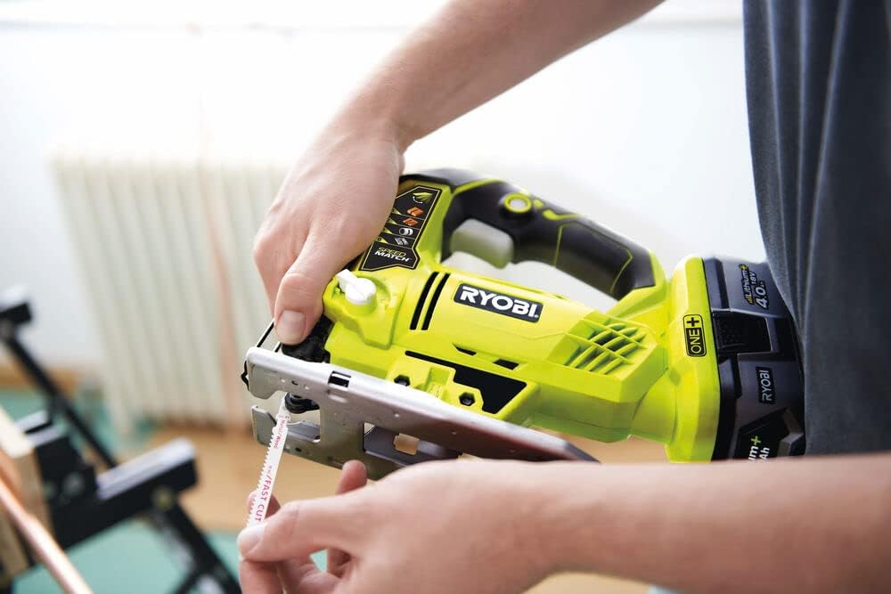 RYOBI - Scie Sauteuse Sans Fil 18V ONE+ R18JS-0 – Mouvements Pendulaires, Changement Lame Sans Outil, Variateur Vitesse – Bois, Métal, PVC – Batterie Non Incluse