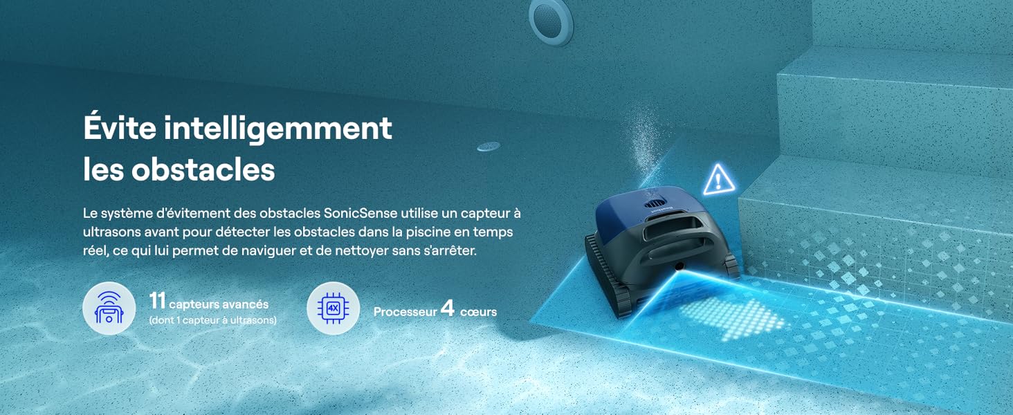 Le texte indique « Intelligence supplémentaire ». Piscine aux eaux bleues et terrasse environnante sous un éclairage spectaculaire.